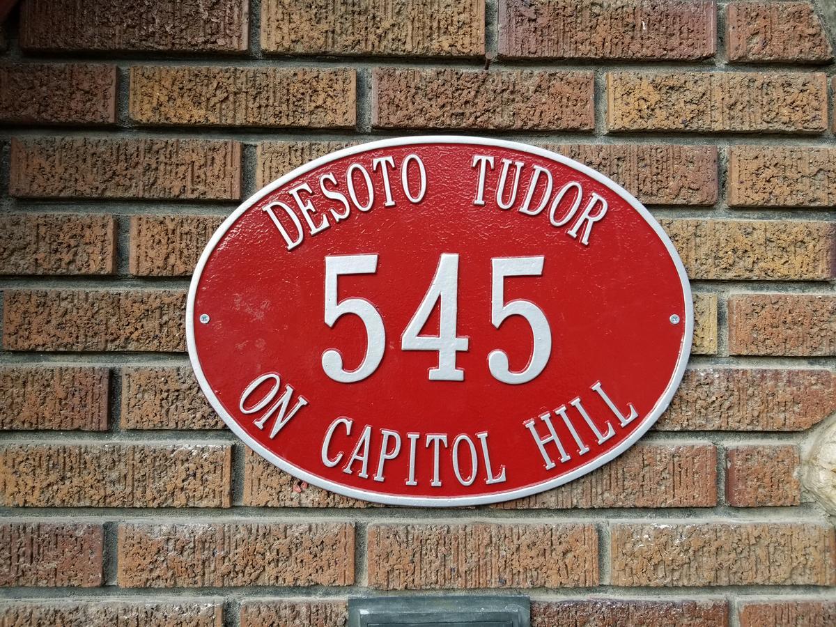 Desoto Tudor On Capitol Hill 솔트레이크시티 외부 사진